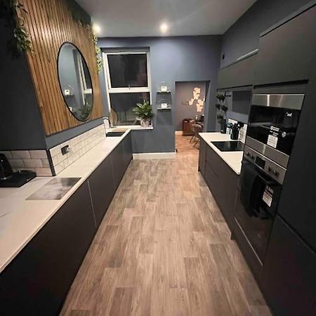 Modern 5 Bedroom Terraced Luxurious House Colwyn Bay Extérieur photo