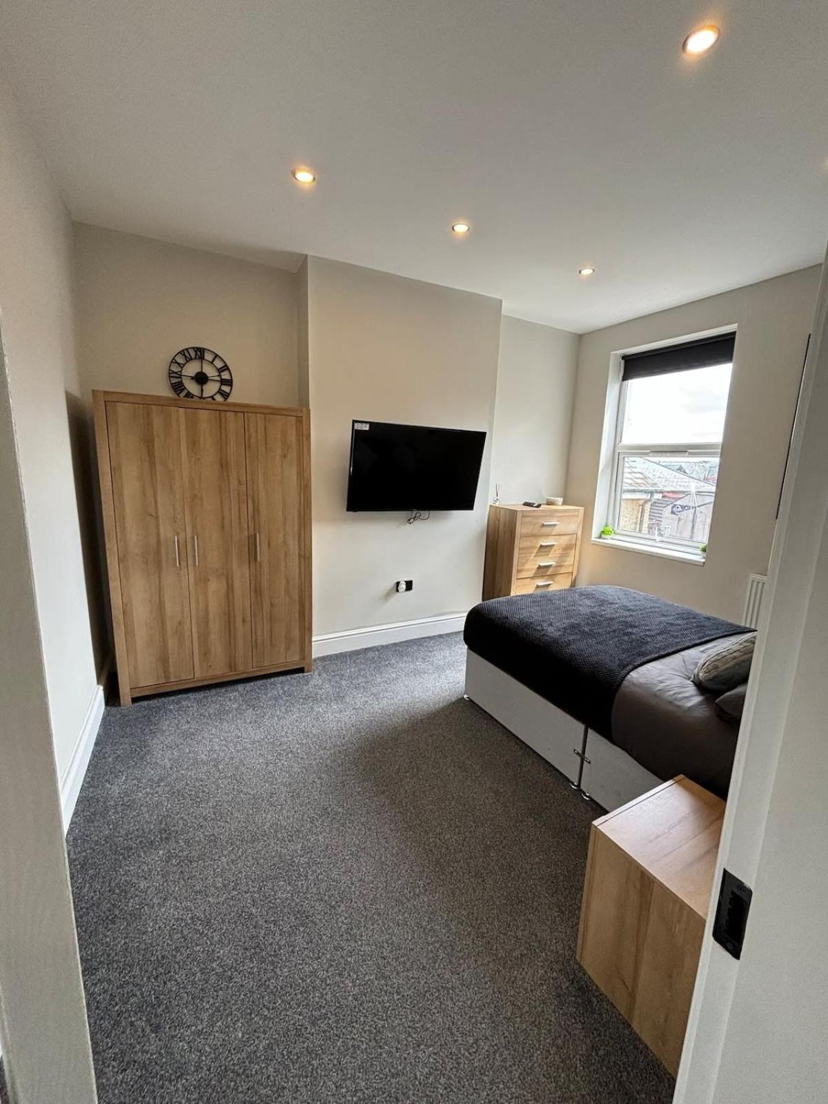 Modern 5 Bedroom Terraced Luxurious House Colwyn Bay Extérieur photo