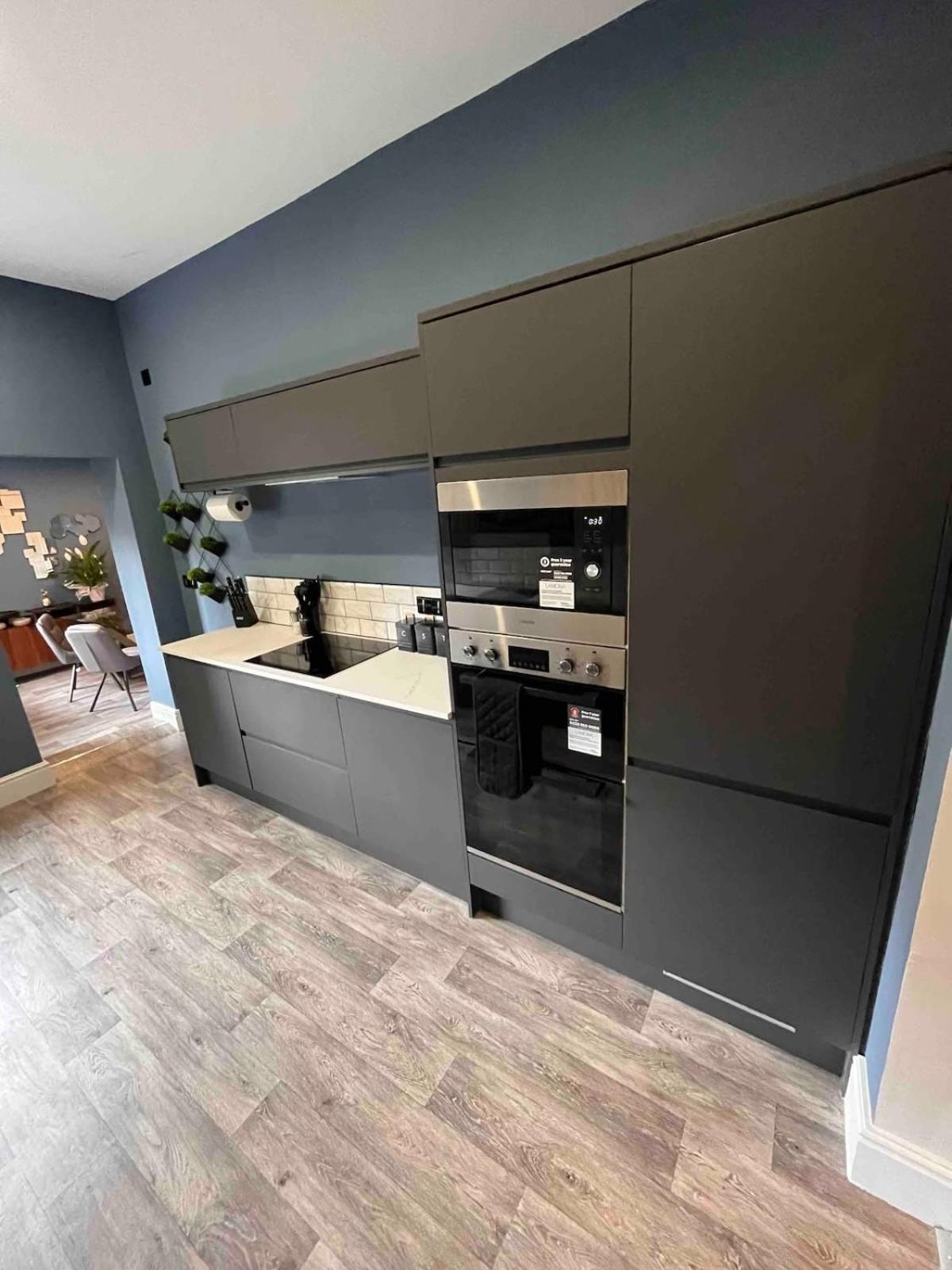 Modern 5 Bedroom Terraced Luxurious House Colwyn Bay Extérieur photo